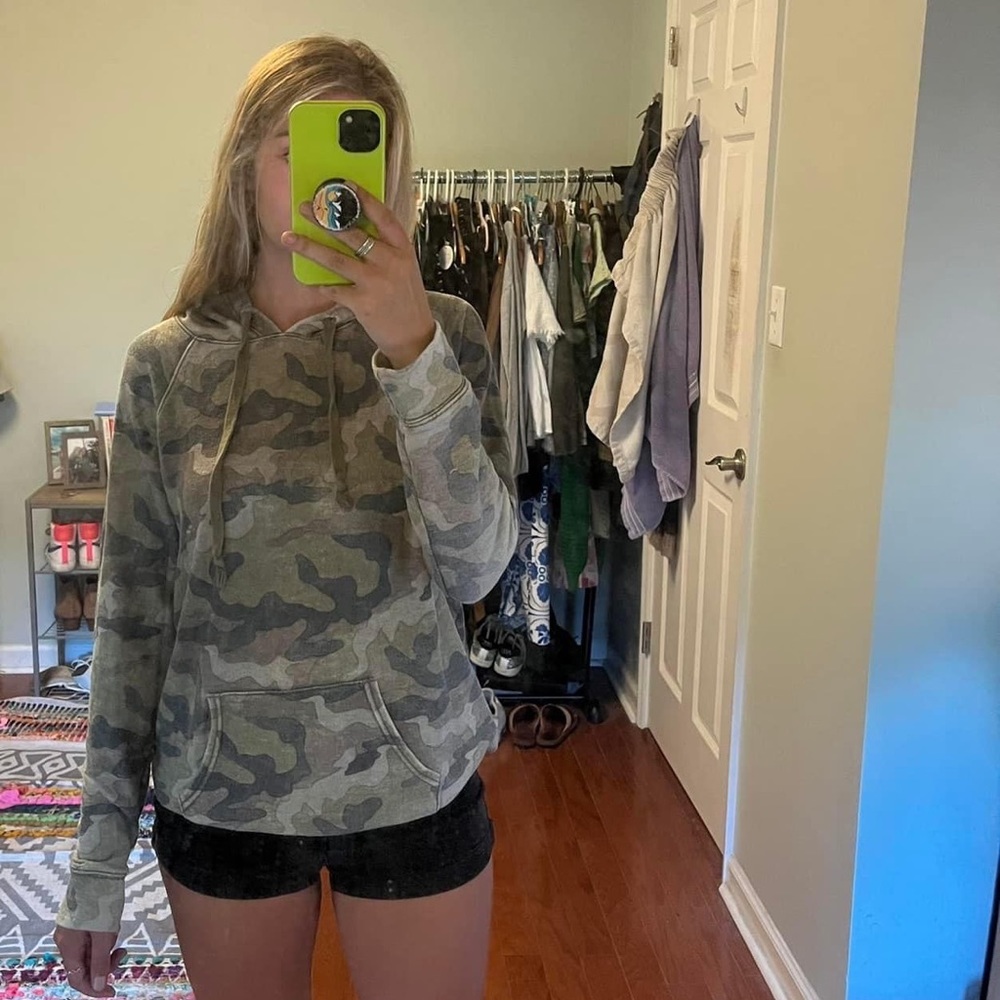 American eagle sweatshirt